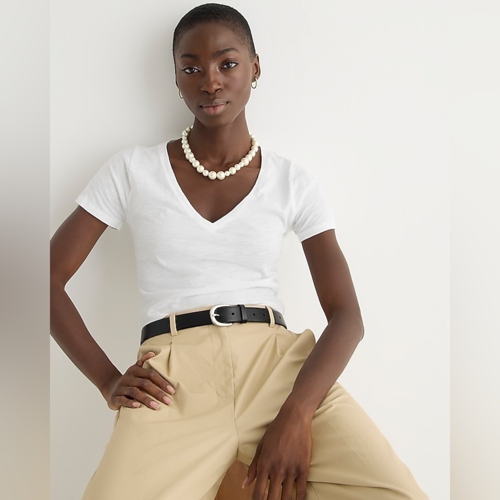 J Crew Vintage cotton V-neck T-shirt
Item BP004